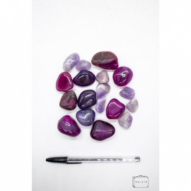 PEDRAS POLIDAS EM TONS DE ROXO