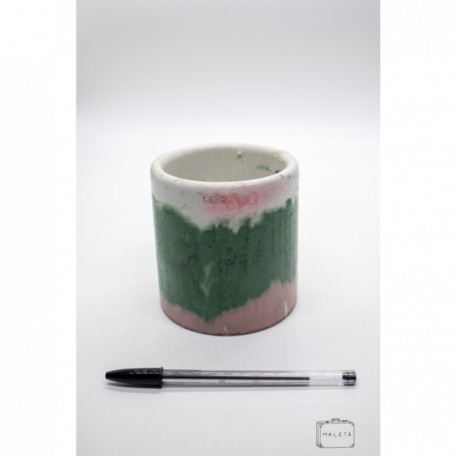 VASO DE CERÂMICA BRANCO COM DETALHES VERDE E ROSA