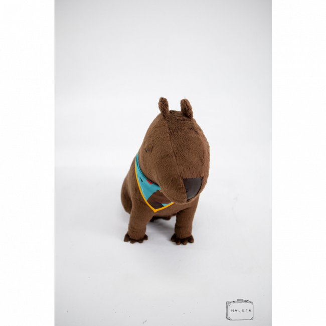 CAPIVARA COM BANDANA AZUL PELÚCIA - LS