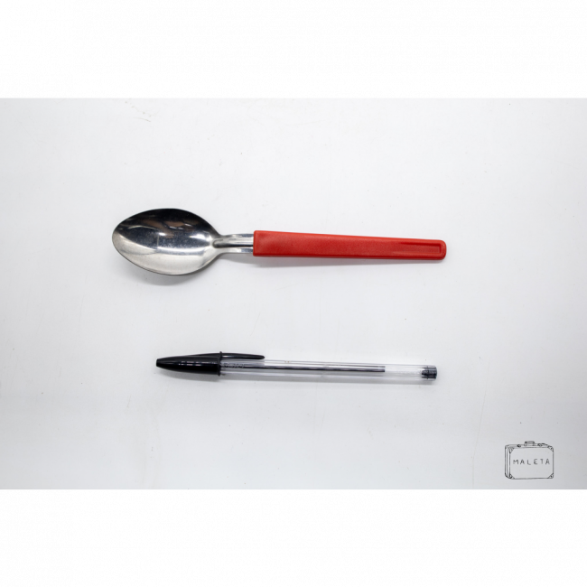 COLHER DE SOBREMESA CABO VERMELHO DETALHE