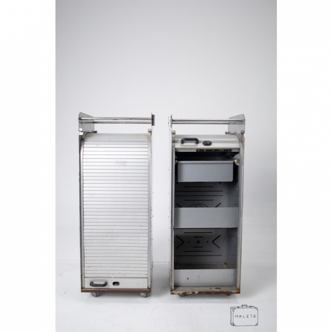 ARMÁRIO METAL PORTA DE RECOLHER CINZA - L0,30XP0,33XA0,82