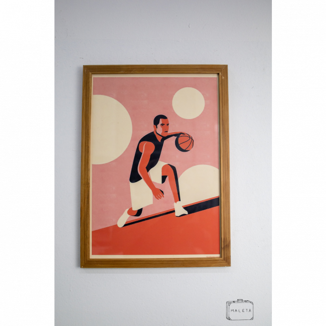 QUADRO HOMEM JOGANDO BASQUETE FUNDO ROSA - 33X45