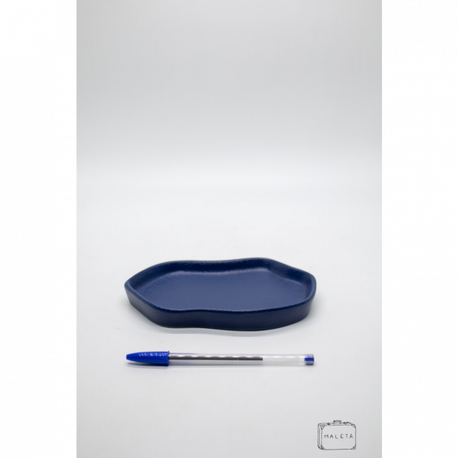 BANDEJA CERÂMICA AZUL ORGÂNICA – PEQUENO