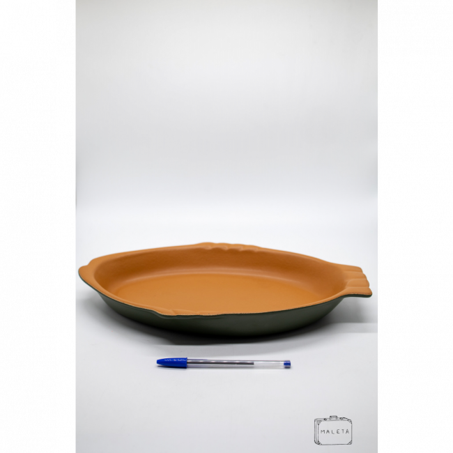 TRAVESSA CERÂMICA FORMATO PEIXE VERDE MUSGO INTERIOR LARANJA – GRANDE