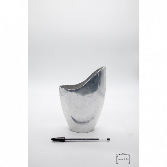 VASO METAL PRATA ORGÂNICO