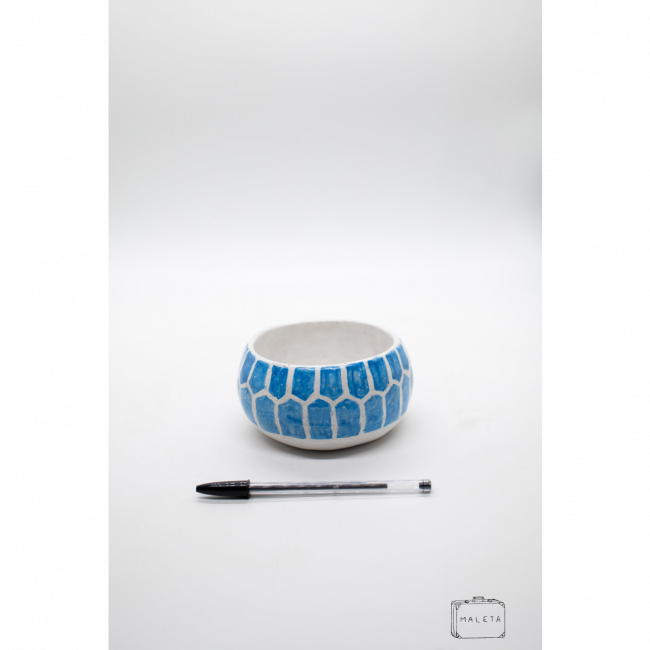 CACHEPÔ BRANCO ESTAMPA AZUL