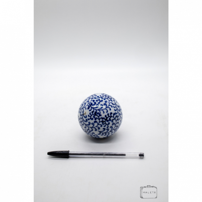 BOLA DECORAÇÃO CERÂMICA BRANCA ESTAMPA AZUL