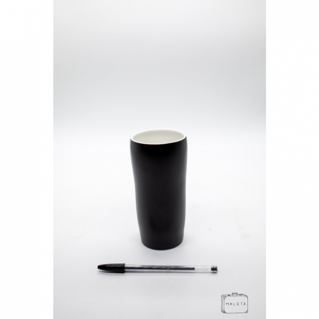 COPO CERÂMICA ALTO PRETO INTERIOR BRANCO