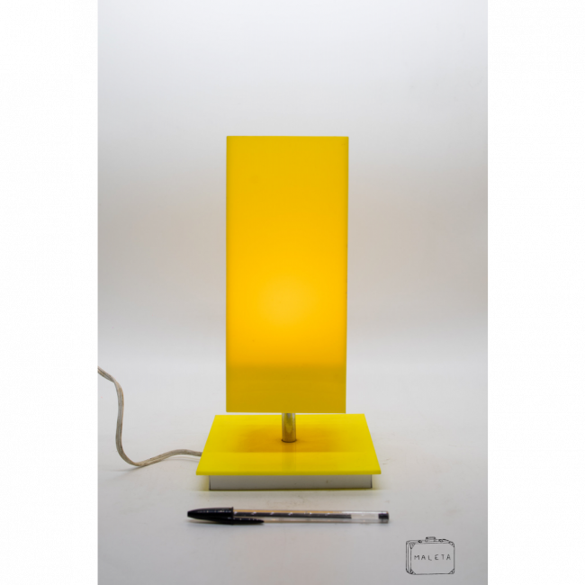 LUMINÁRIA DE MESA ACRÍLICO QUADRADA AMARELA