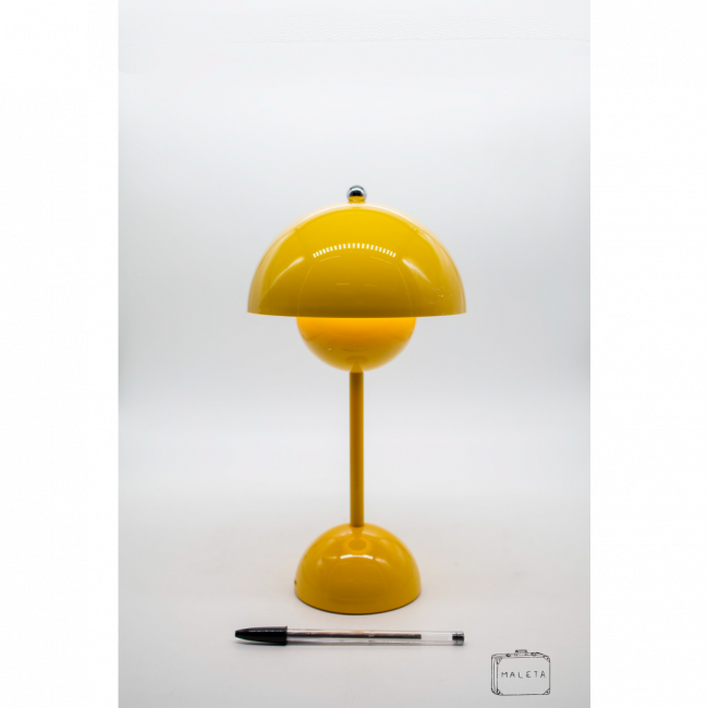 LUMINÁRIA DE MESA FORMATO COGUMELO AMARELA