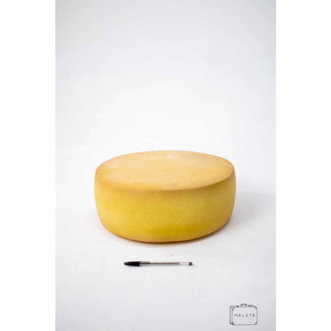 QUEIJO PARMESÃO INTEIRO - EXTRA GRANDE