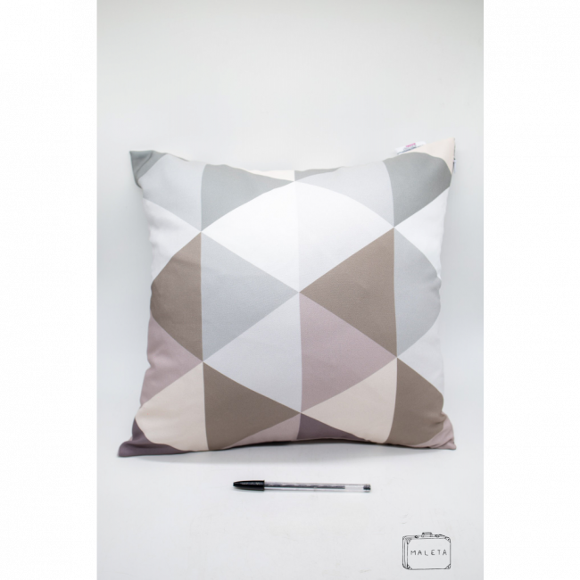 ALMOFADA TRIÂNGULOS TONS DE ROSA E CINZA 40X40 - LS