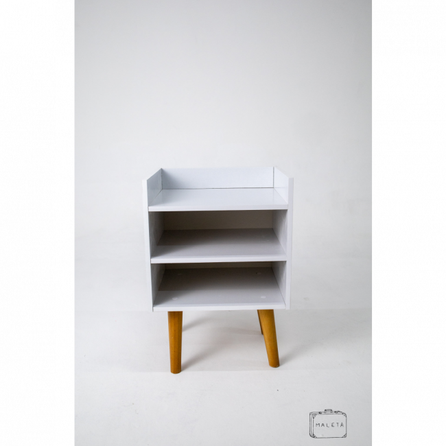 MESA DE CABECEIRA BRANCA COM PÉS EM MADEIRA - L0,36XP0,30XA0,53