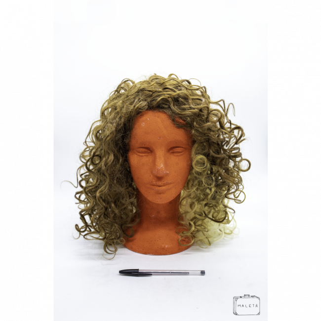 PERUCA MÉDIA CACHEADA OMBRÉ HAIR