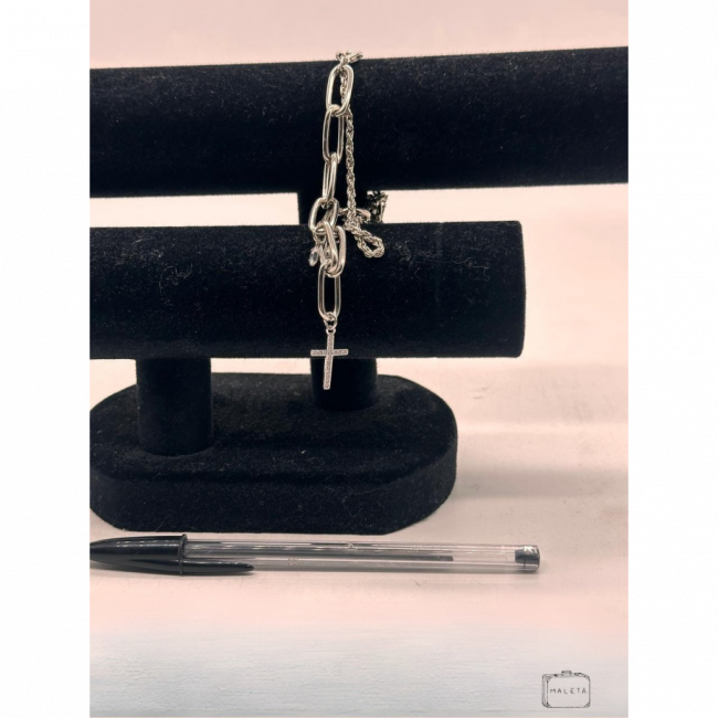 PULSEIRA PRATEADA COM PINGENTE DE CRUZ - LS