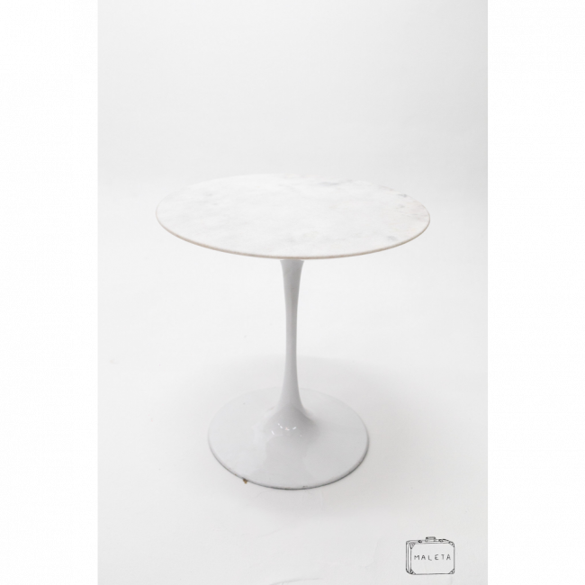MESA LATERAL SAARINEN REDONDA BRANCA TAMPO MÁRMORE - D0,50XA0,53