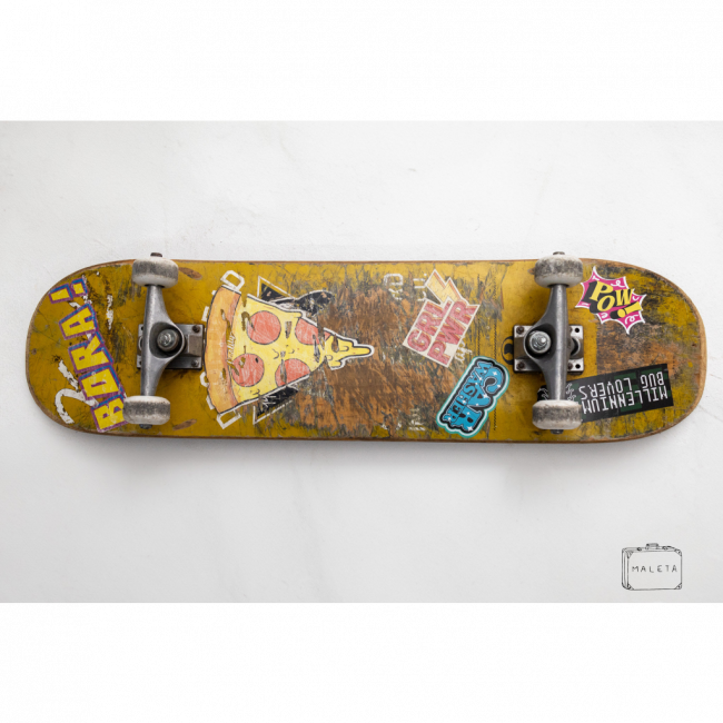SKATE SHAPE PIZZA