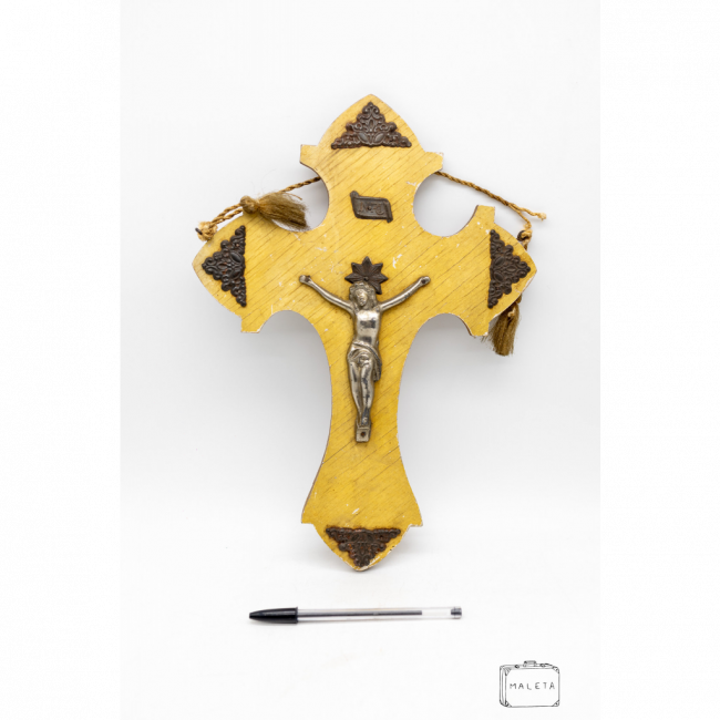 CRUZ DE MADEIRA DE JESUS PRATA