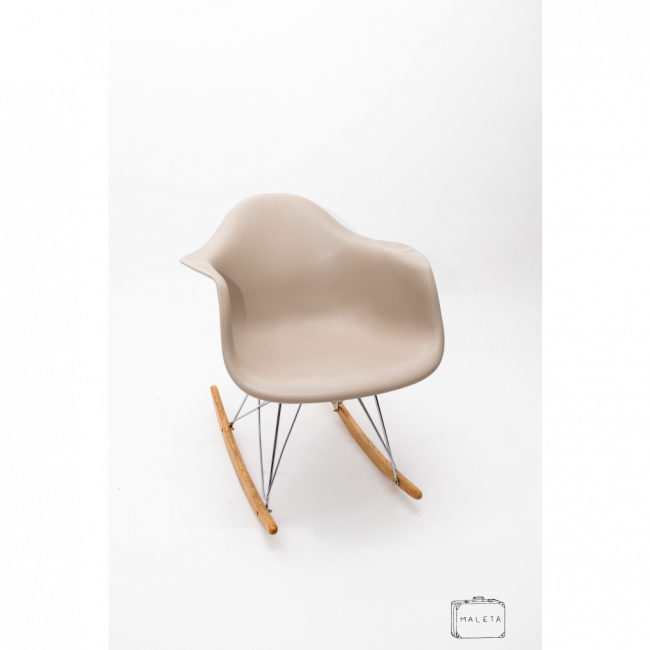 CADEIRA DE BALANÇO EAMES CRU