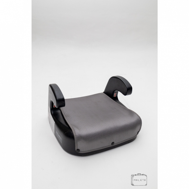 ASSENTO INFANTIL PARA CARRO PRETO E VERMELHO BURIGOTTO