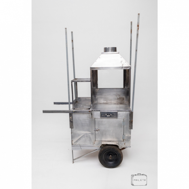 CARRINHO DE CHURRASCO INOX - L0,28XP0,50XA2,06