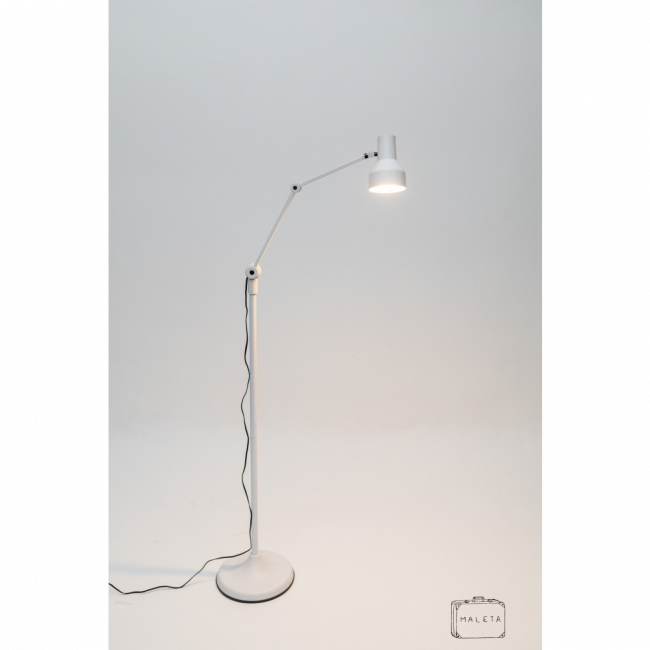 LUMINÁRIA DE PISO ARTICULADA BRANCA - A1,74