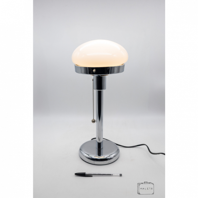 LUMINÁRIA DE MESA CROMADA CÚPULA DE VIDRO BRANCA