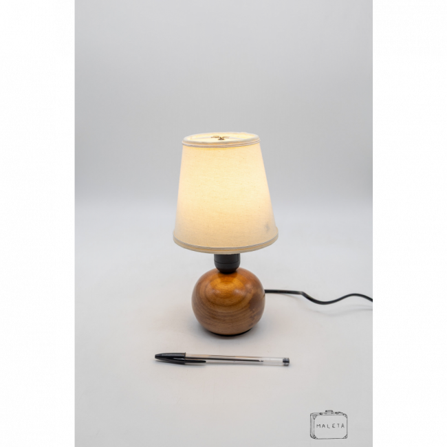 LUMINÁRIA DE MESA BOLINHA DE MADEIRA