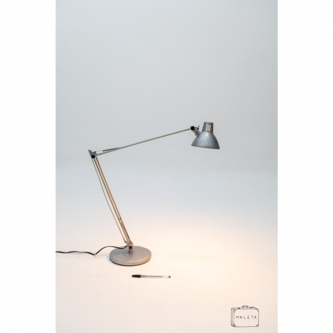 LUMINÁRIA DE MESA ARTICULADA ALUMÍNIO - MÉDIO