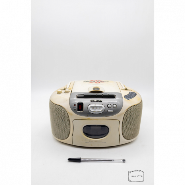 RÁDIO ANTIGO AIWA BRANCO