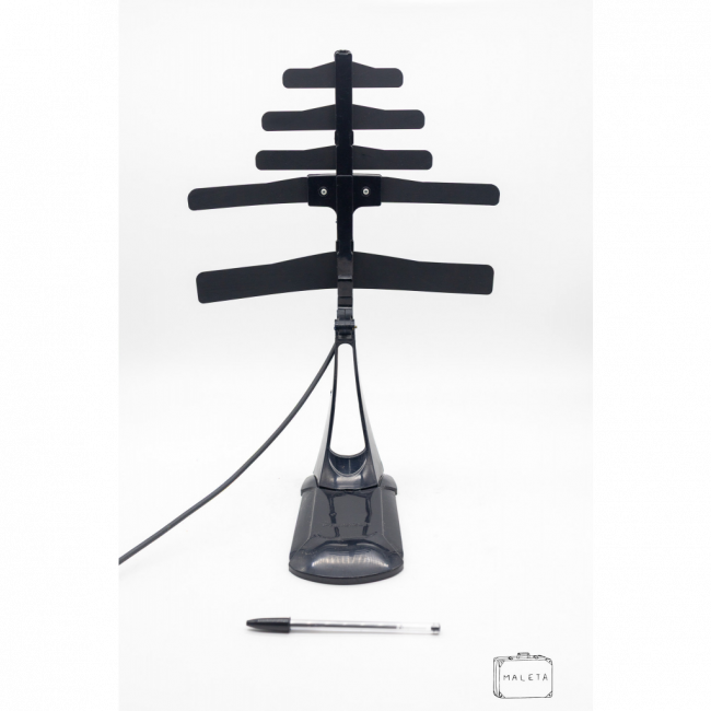 ANTENA PARA TELEVISÃO PRETA