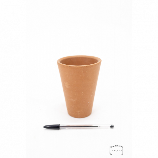 VASO CÔNICO DE BARRO