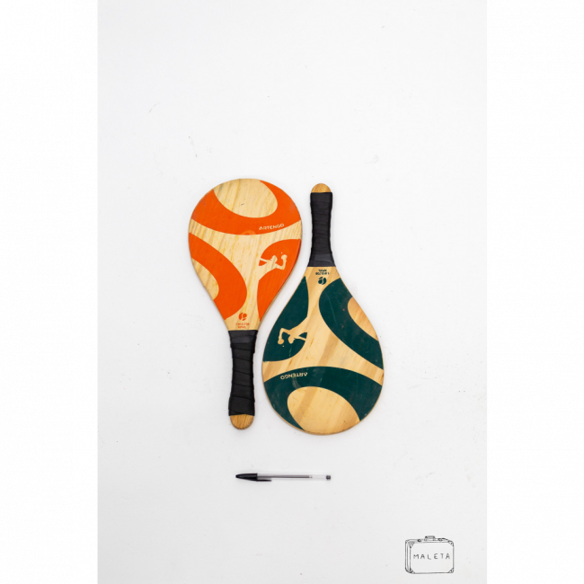 RAQUETE DE FRESCOBOL DE MADEIRA DETALHES VERDE E LARANJA (ARTENGO)