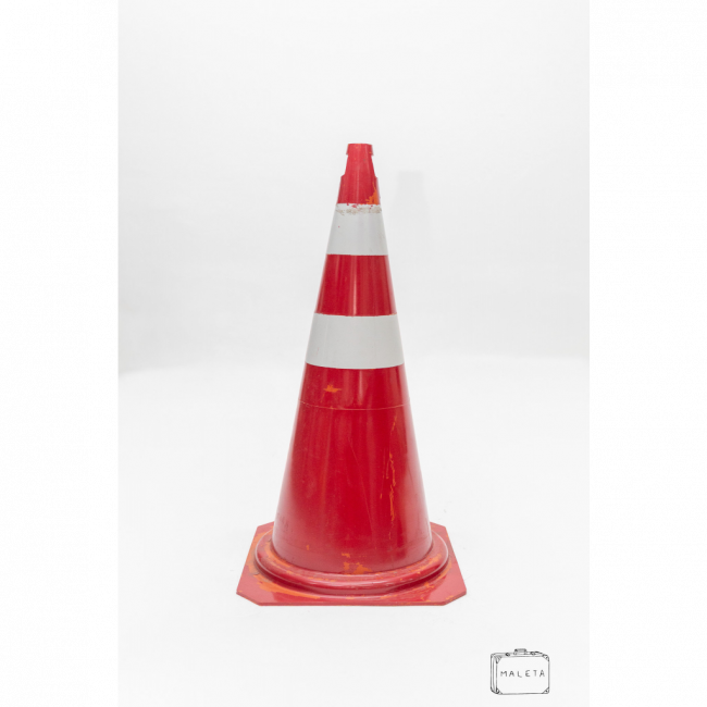 CONE DE SINALIZAÇÃO VERMELHO (PODE PINTAR) - A0,70