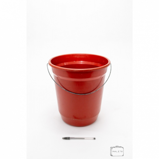 BALDE PLÁSTICO VERMELHO - MÉDIO