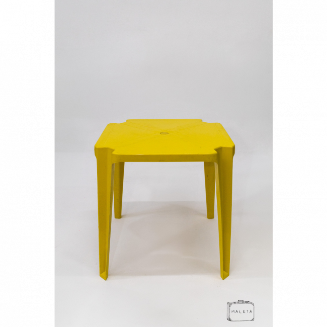 MESA DE BAR QUADRADA PLÁSTICO AMARELA - L0,70XP0,70XA0,70