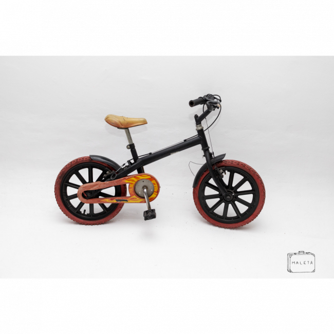 BICICLETA INFANTIL PRETA FOSCA PNEUS VERMELHOS