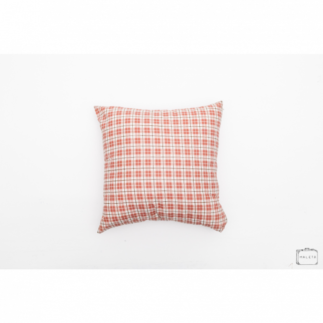 ALMOFADA XADREZ VERMELHA - 45X45