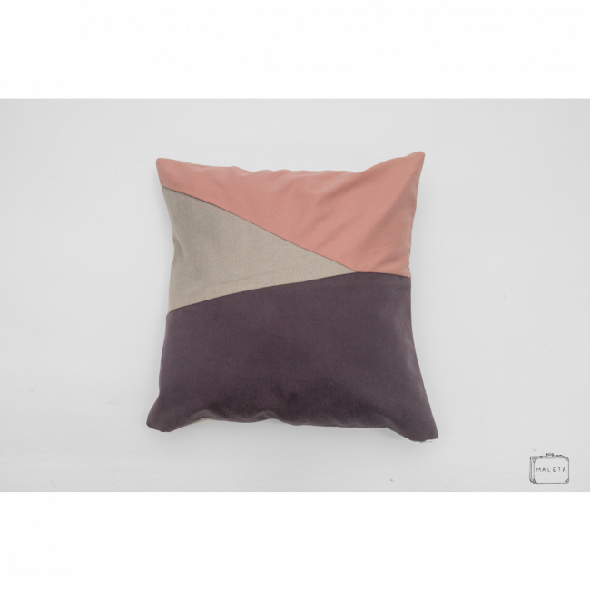 ALMOFADA TRI MARROM/BEGE/ROSA - 50X50