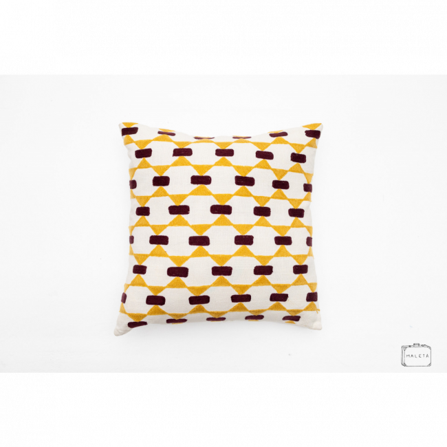 ALMOFADA BRANCA ESTAMPA MOSTARDA E BORDÔ - 45X45