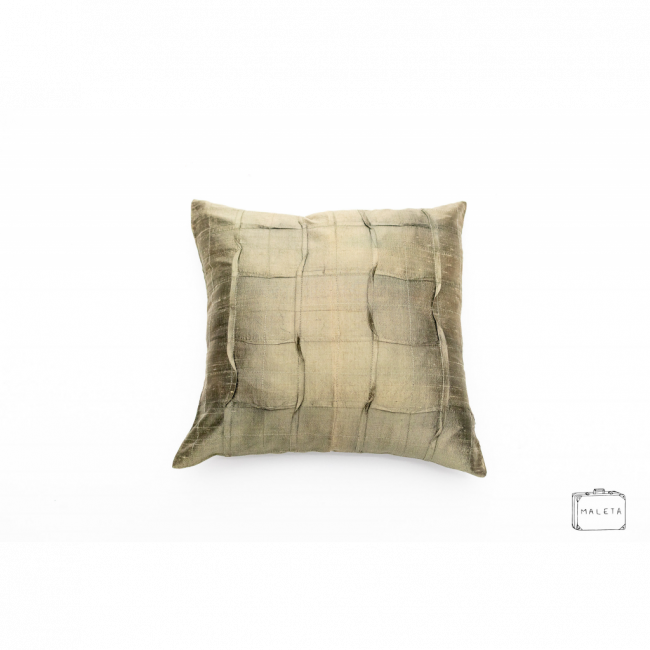 ALMOFADA VERDE OLIVA DETALHADA - 45X45