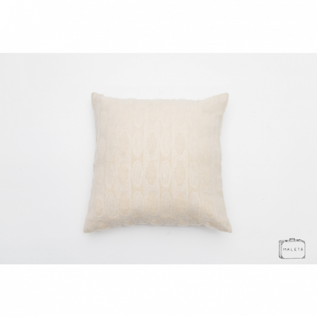 ALMOFADA CREME COM PAETE - 40X40