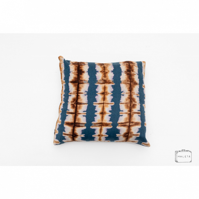 ALMOFADA TIE DYEAZUL E MARROM - 40X40