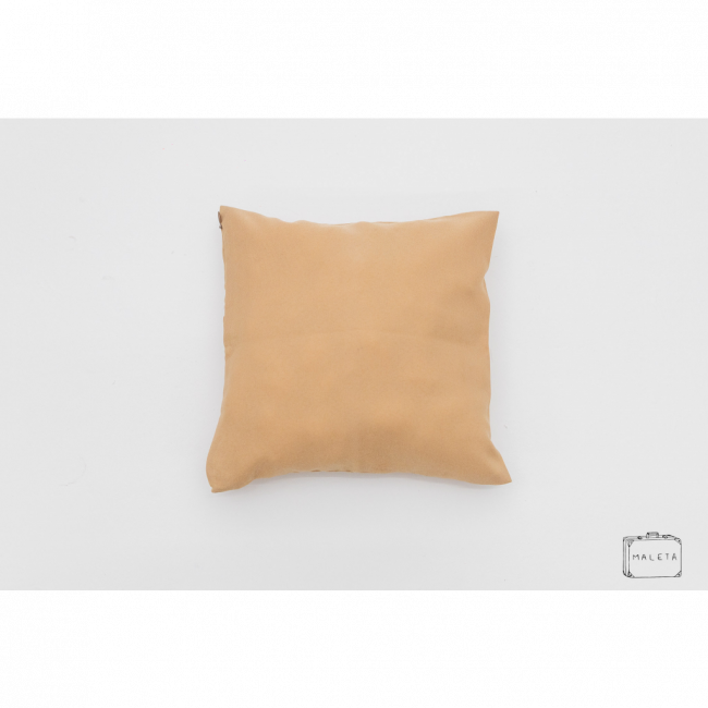 ALMOFADA AREIA DETALHE BORDA - 60X60