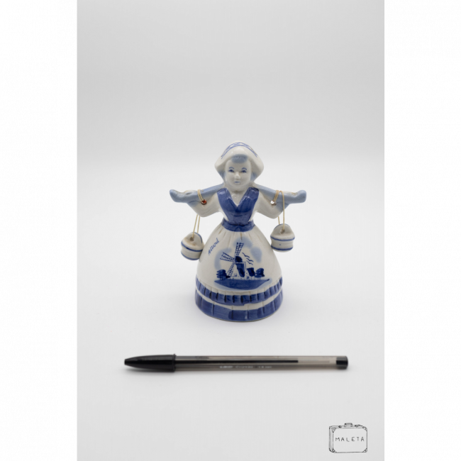 BONECA CERÂMICA BRANCA DETALHES AZUL