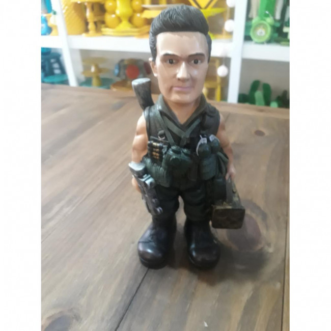 Soldado m