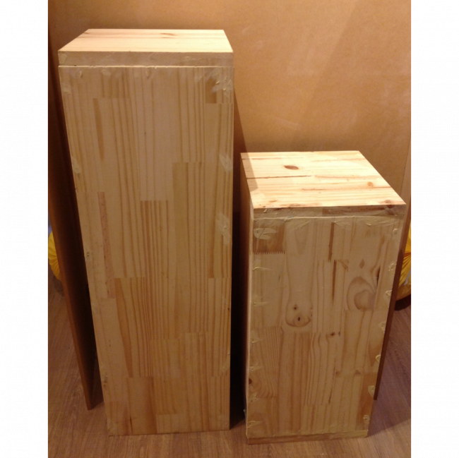 Mesa Cubo Pinus 60cm