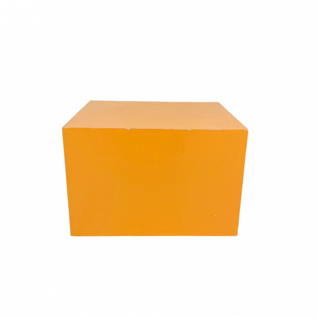 CUBO EM MADEIRA BAIXO (PÓDIUM - 0,40A x 0,50L x 0,60C)