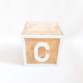 CUBO LETRA C (CHÃO)