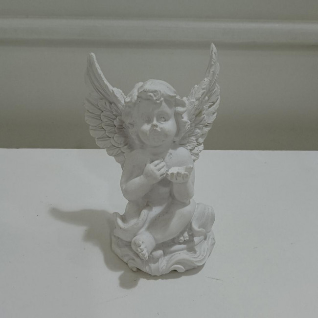 Anjo P